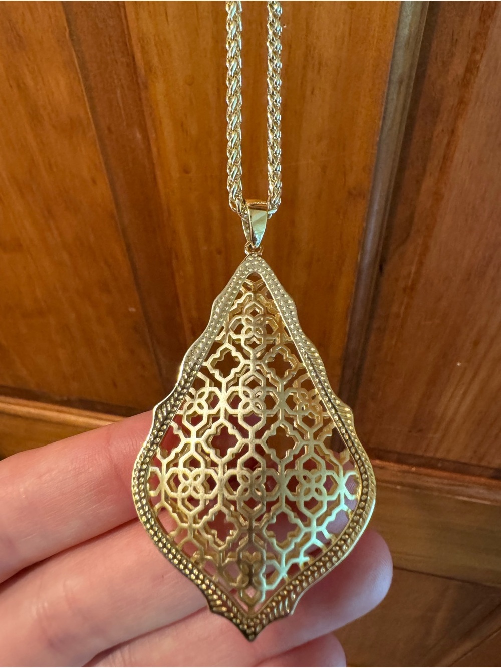 Kendra Scott Aiden Filigree Pendant Long Necklace in Gold - Picture 4 of 4